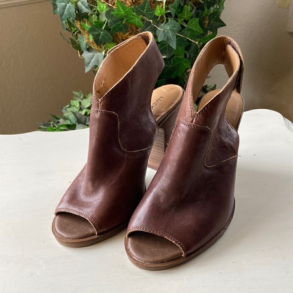 Lucky 🍀 Brand LK- Lizette Brown Leather Peep Toe Ankle Strap Sandals Size 6.5